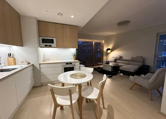 Cozy App - 400m From Historic Old Town Centre Apartamento Talin