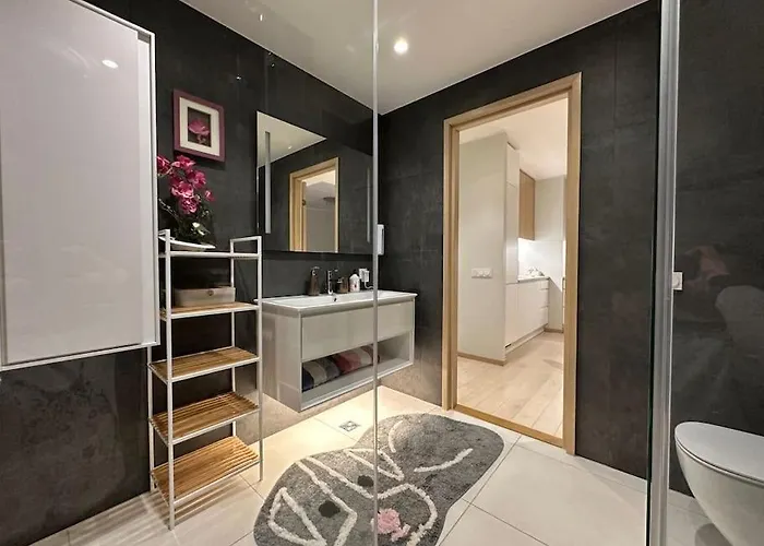 Cozy App - 400m From Historic Old Town Centre *